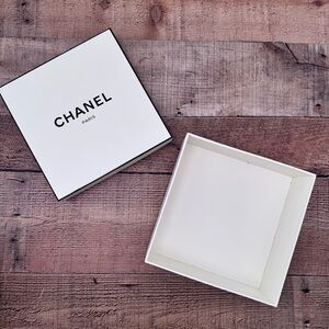 CHANEL 8x8 Square Gift Box